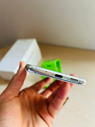 Samsung Galaxy S20 FE bianco