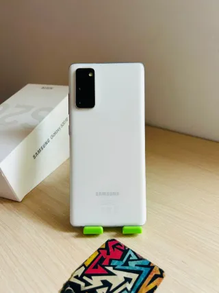Samsung Galaxy S20 FE bianco