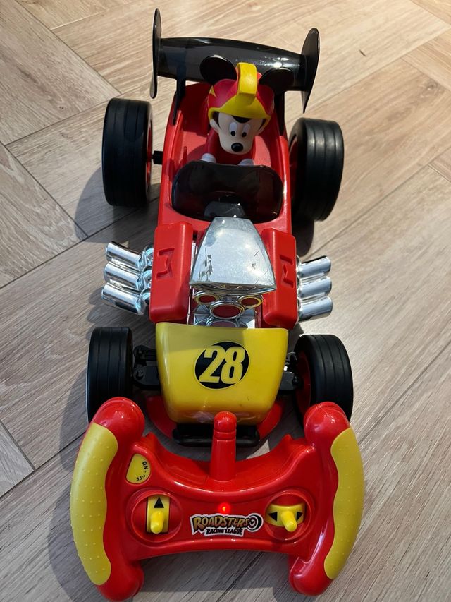 Coche teledirigido Mickey Mouse