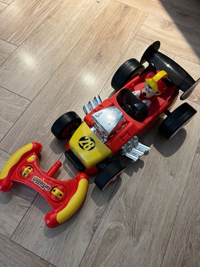 Coche teledirigido Mickey Mouse