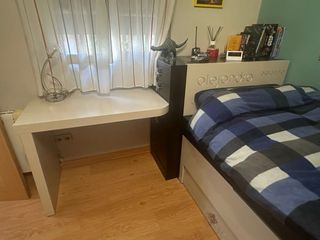 Dormitorio juvenil con cajones