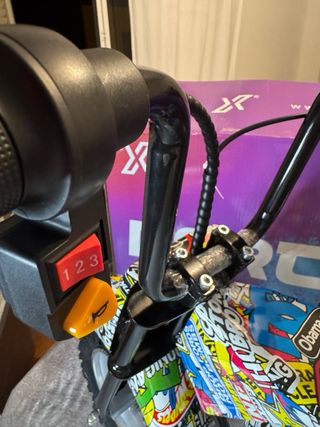 Moto Eléctrica con Diseño de Pegatinas