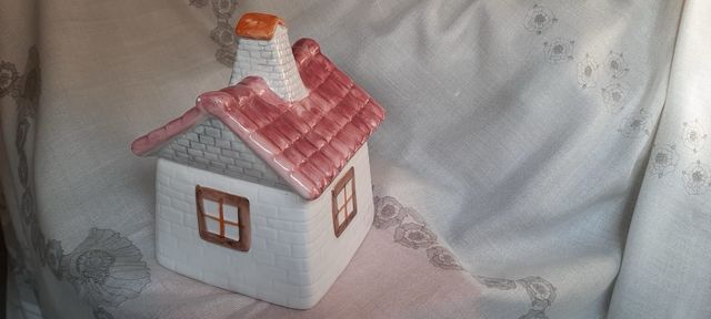 Casa de porcelana decorativa