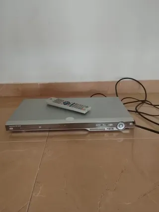 Reproductor DVD Plata con Mando