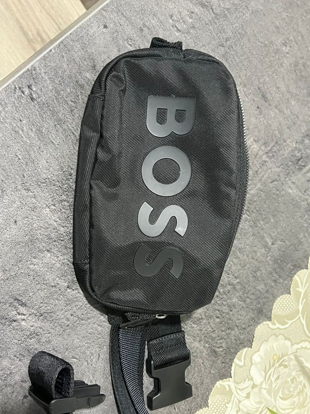 Riñonera Hugo Boss Negra Original