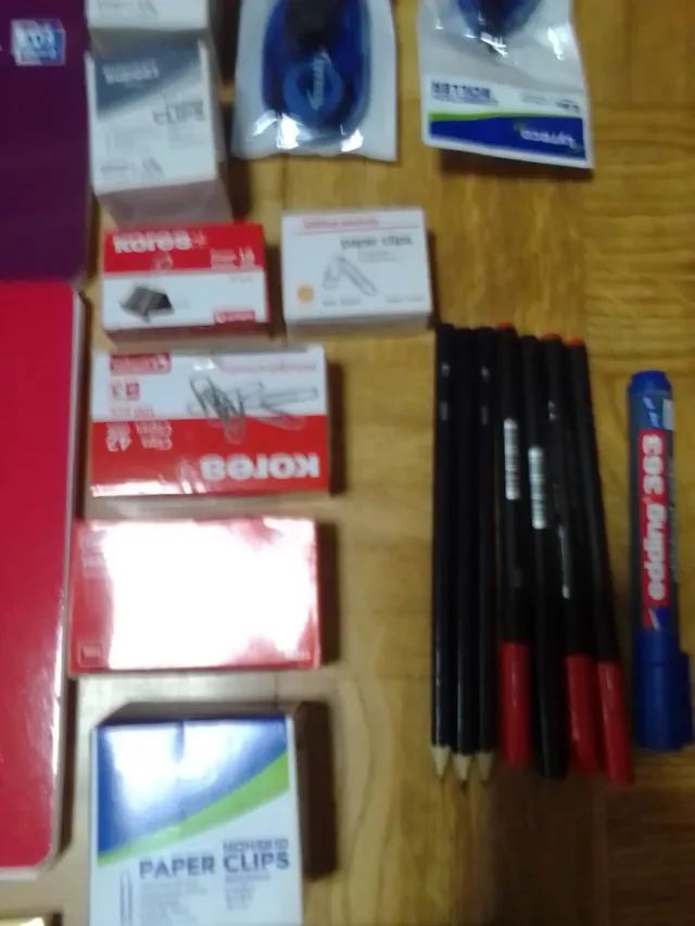 Material escolar variado