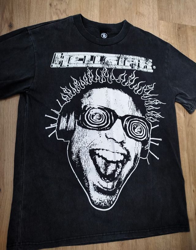 Camiseta Hellstar Oversize Washed Black
