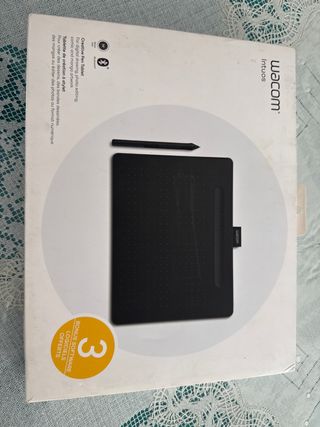 Wacom Intuos Creative Pen Tablet