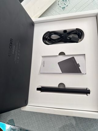 Wacom Intuos Creative Pen Tablet