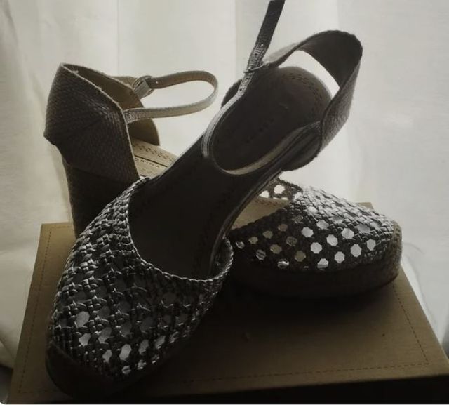 Cuñas Corina Plata T40 Sin Estrenar