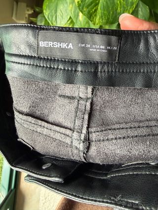 Pantalones negros efecto piel - 38 - Sin estrenar