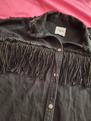 Chaqueta Zara con flecos