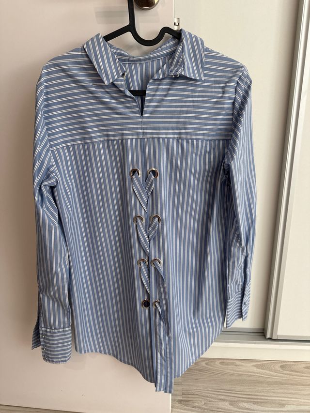 Camisa Rayas Azules y Blancas con Lazos