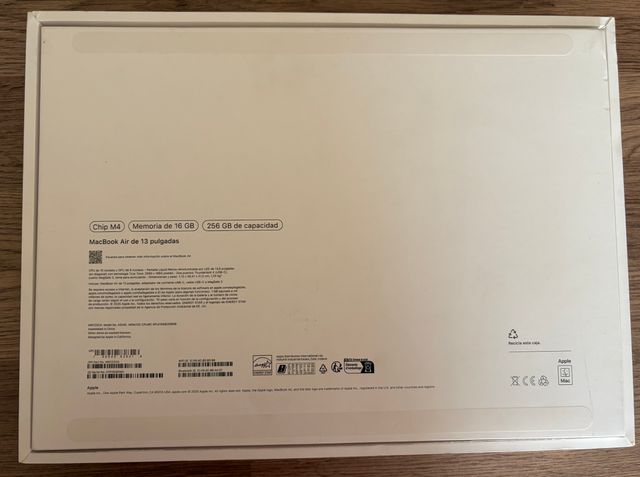 MacBook Air M4 Medianoche