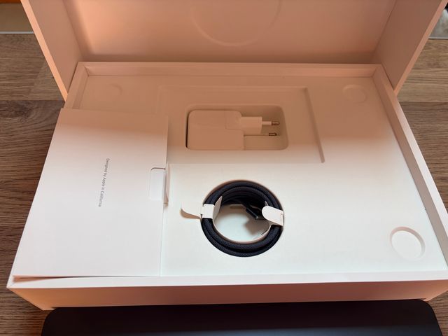 MacBook Air M4 Medianoche