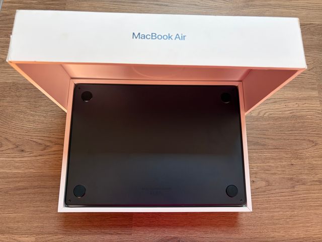MacBook Air M4 Medianoche