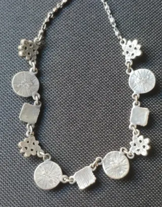 Collar plata esmaltado flores y cuadrados