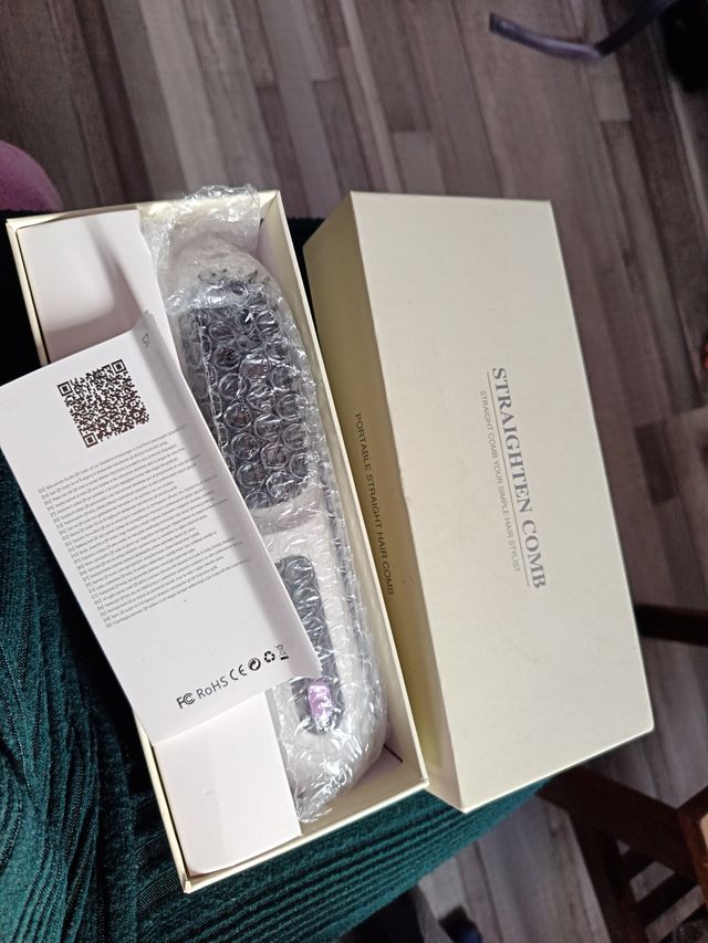 Peine Alisador Inalámbrico Blanco y Rosa