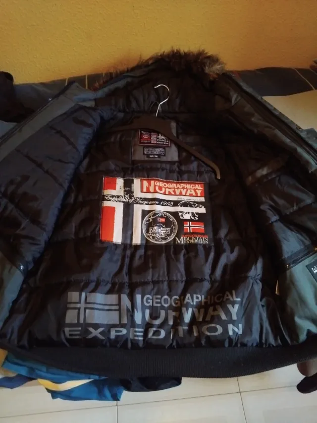 Cazadora Norway Geographical XXL sin usar