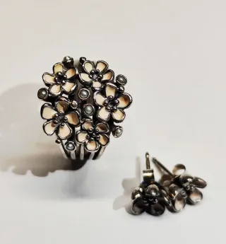 Anello Pandora Argento 925 Fiori Beige + orecchini