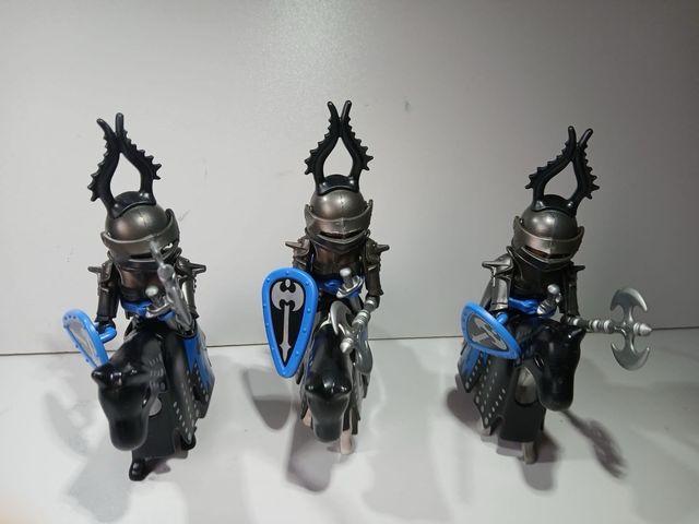 Playmobil 3 Caballeros Hacha