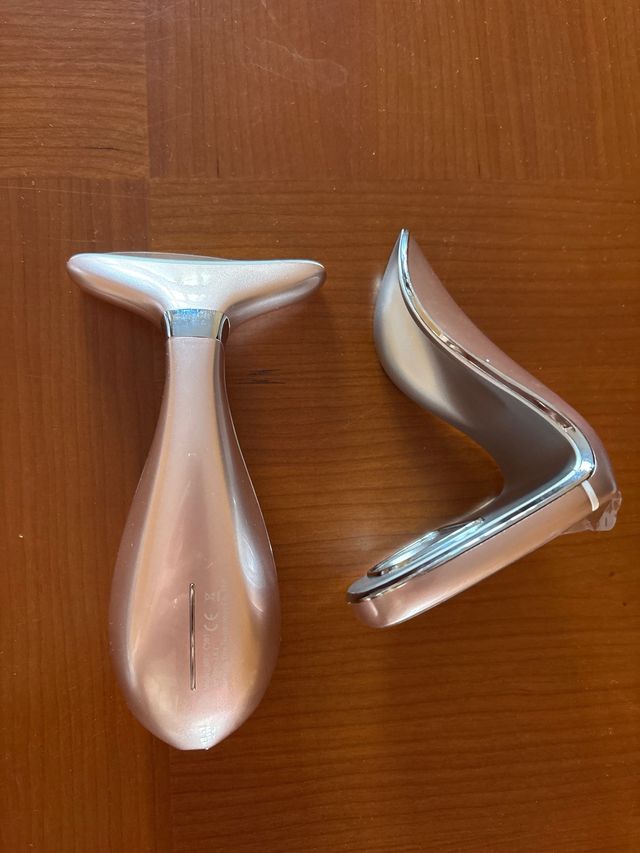 VRAIKO Neck & Face Beauty Massager y serum oil