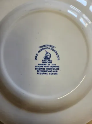 Piatto vintage decorato blu Wedgwood & Co.