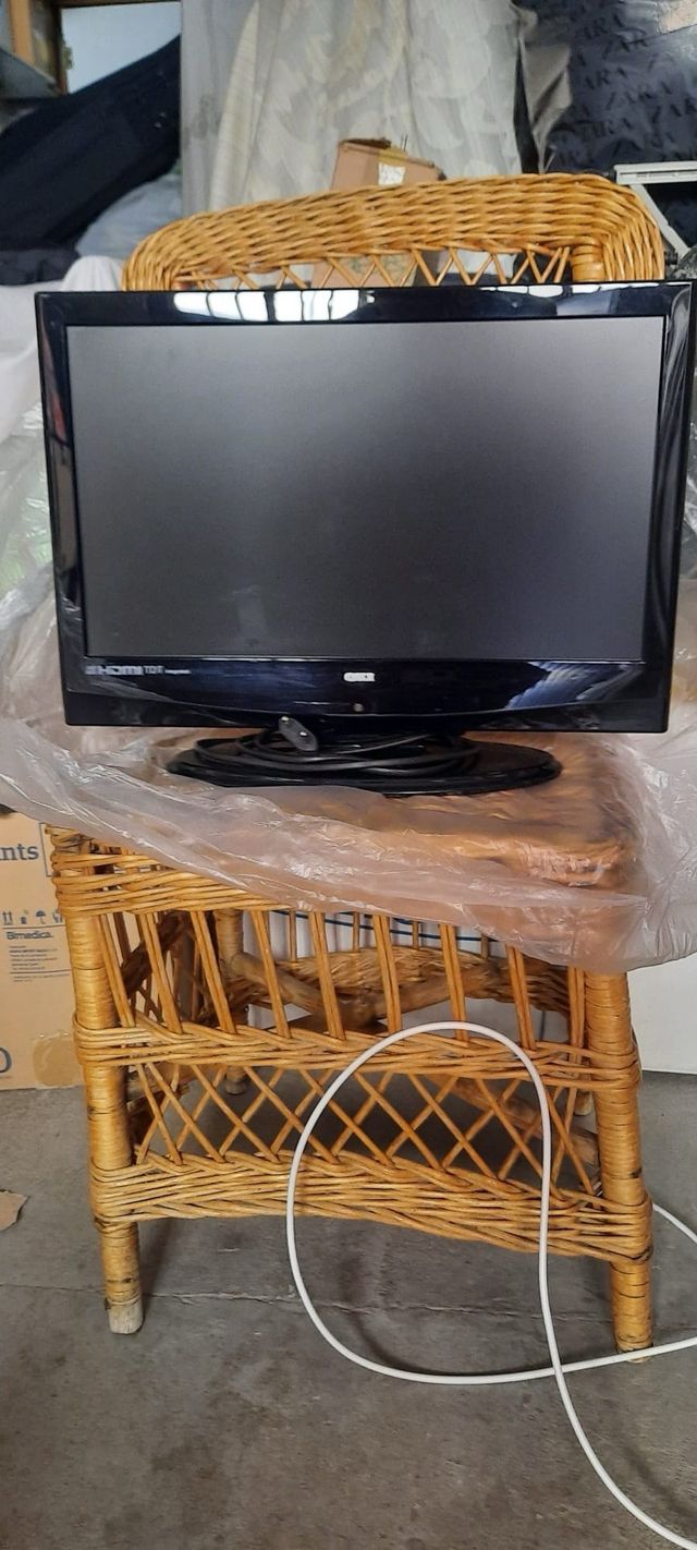 Televisor OKI Negro