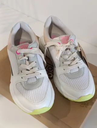 Zapatillas deportivas