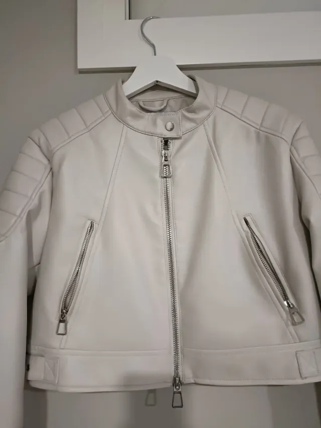 Chaqueta estilo motero beige