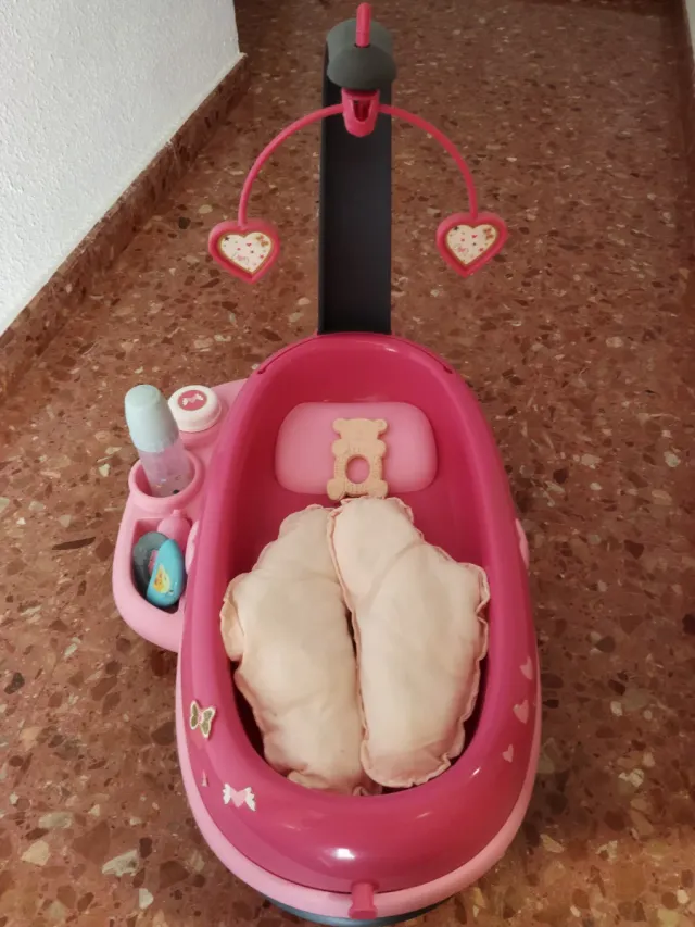 Cuna de juguete para bebé rosa