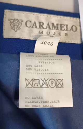 Traje Falda Azul Klein T. M Caramelo