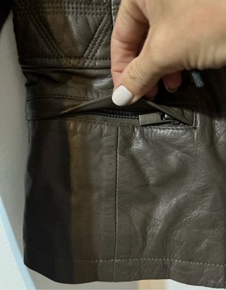 Chaqueta de cuero marrón