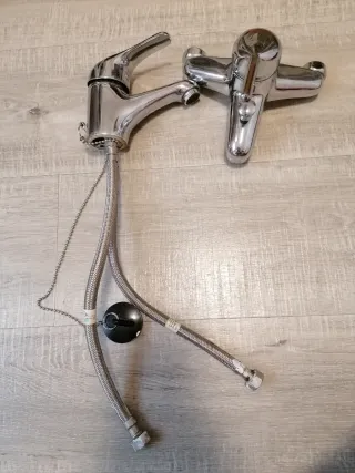 2 Grifos Ducha y Lavabo / Fregadero