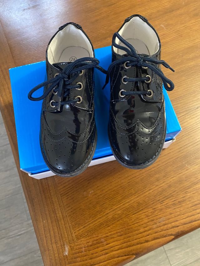 Scarpe eleganti nere lucide bambino n 28