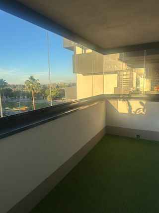 Piso en venta en Entrenucleos, Sevilla