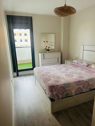 Piso en venta en Entrenucleos, Sevilla