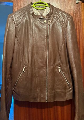 Cazadora cuero Massimo Dutti marrón