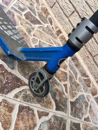 Patinete Scooter Azul y Negro