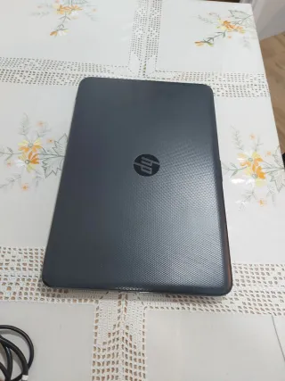 Portátil  Notebook HP 250 G4 Negro.