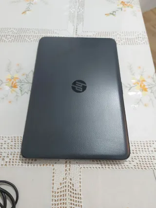 Portátil  Notebook HP 250 G4 Negro.