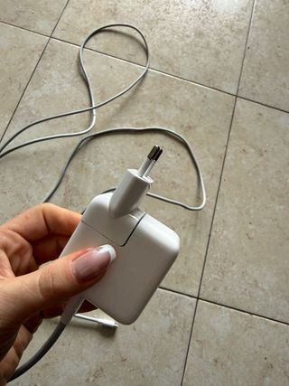Adaptador USB-C Apple 30W con cable