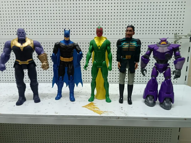 Muñecos Articulados Varios Personajes