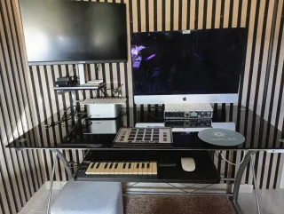 Tavolo da studio in vetro temperato