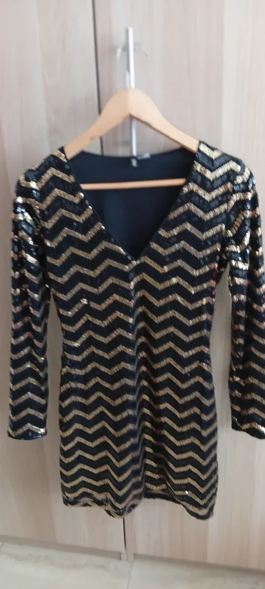 Vestido fiesta lentejuelas negro y dorado