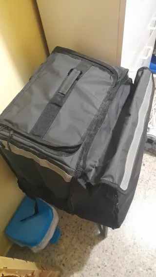 Mochila de reparto marca Boolanga.