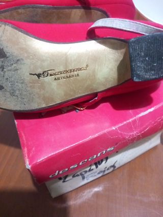 Zapatos de fallera rojos con lazo de niña ,talla31