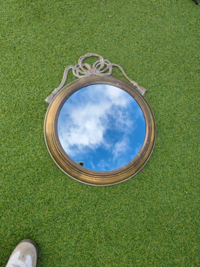 Espejo antiguo latón con cuerda decorativa