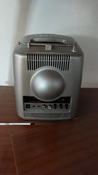 Televisores pequeño gris