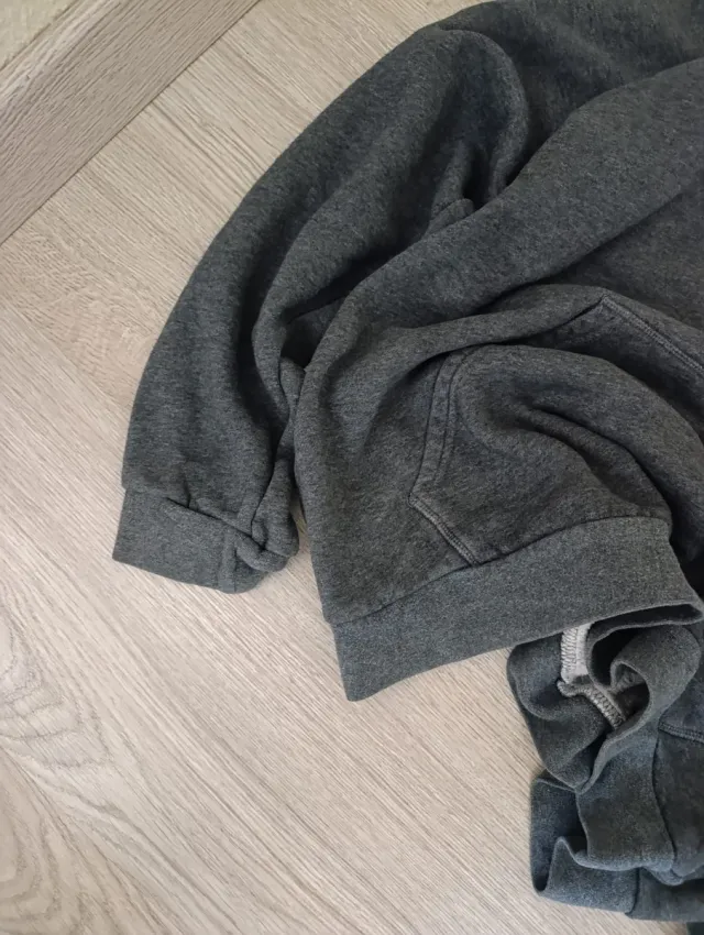 Sudadera Adidas Gris Edición Negra